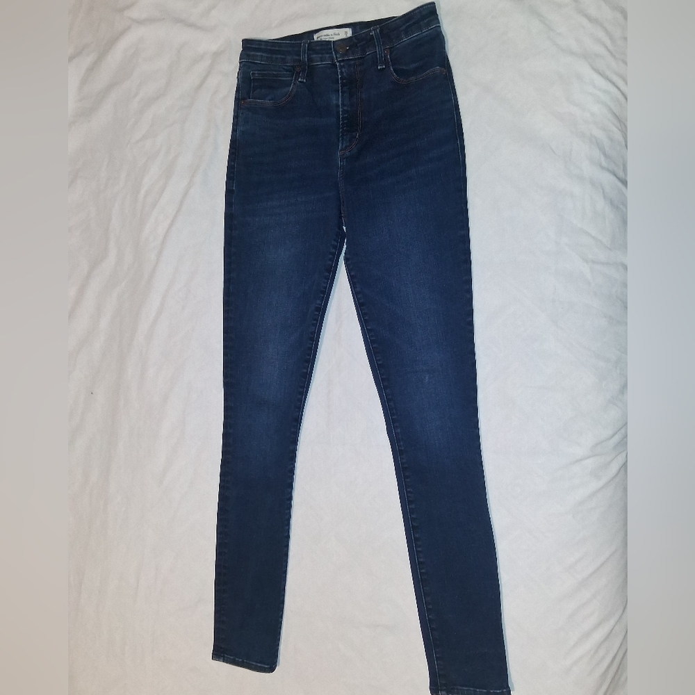 Abercrombie & Fitch Dark Blue Skinny Jeans